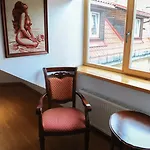 Rooftop Charm Stylish 2bdr Steps From Town Hall Apartman Vilnius