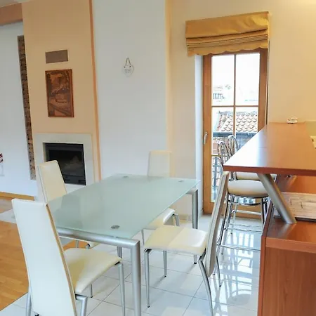 Rooftop Charm Stylish 2bdr Steps From Town Hall * Vilnius